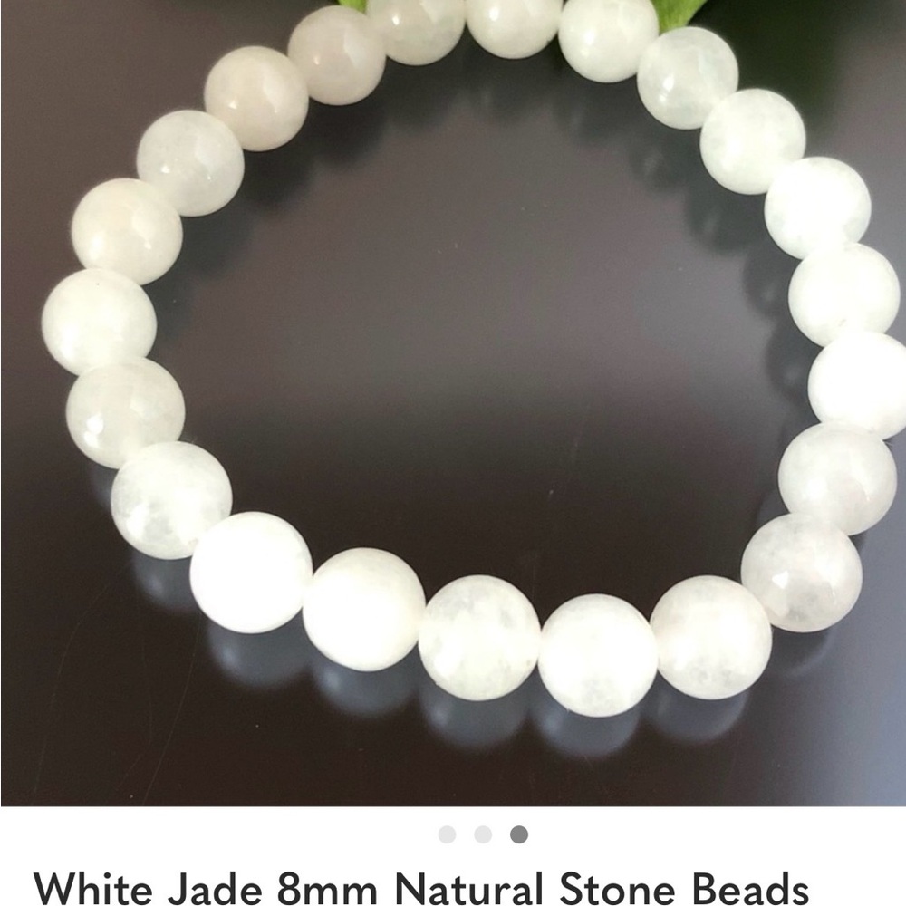 Elegant White Jade Beaded Bracelet